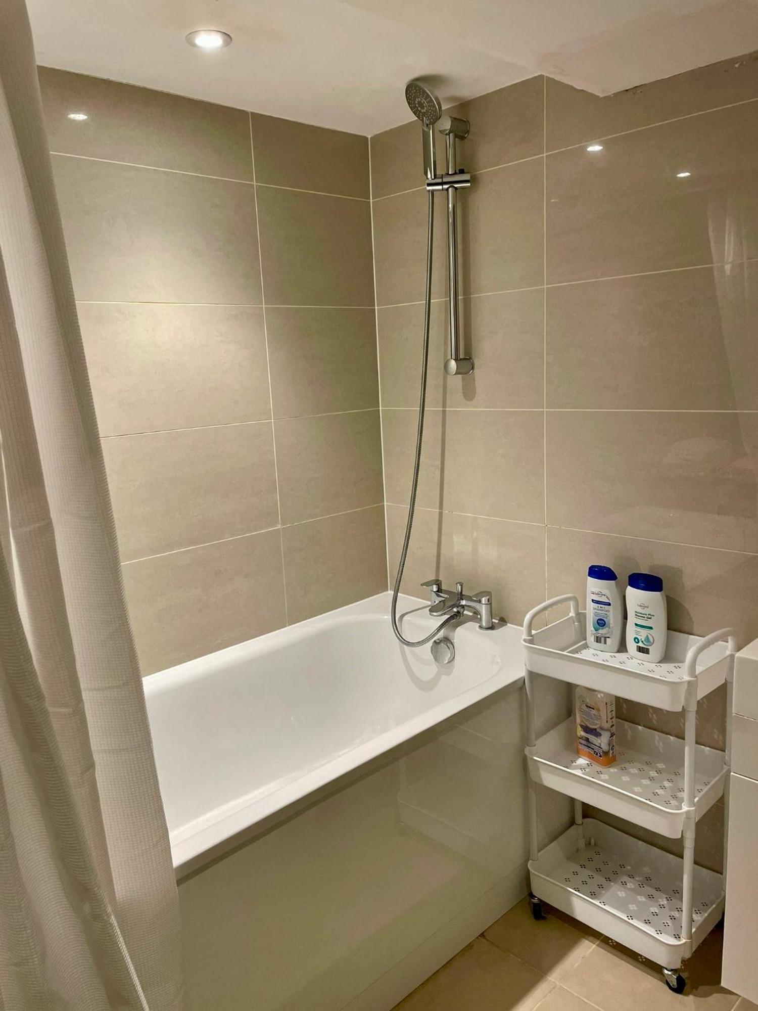 Central Cosy Studio Apartments Лондон Экстерьер фото