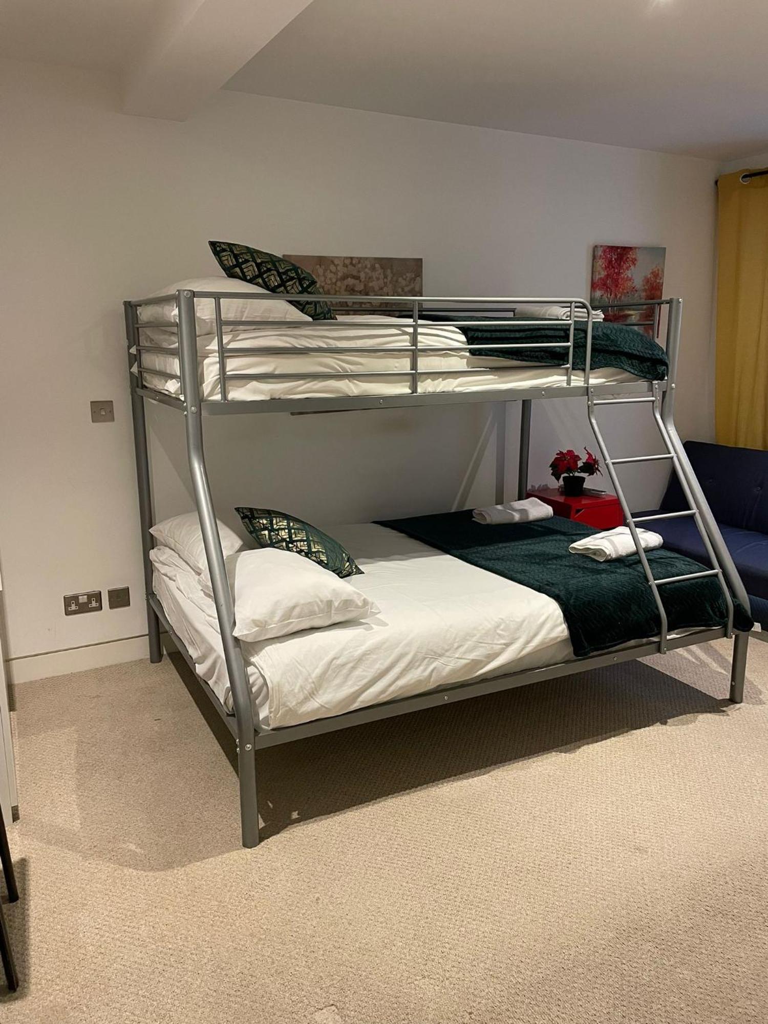 Central Cosy Studio Apartments Лондон Экстерьер фото