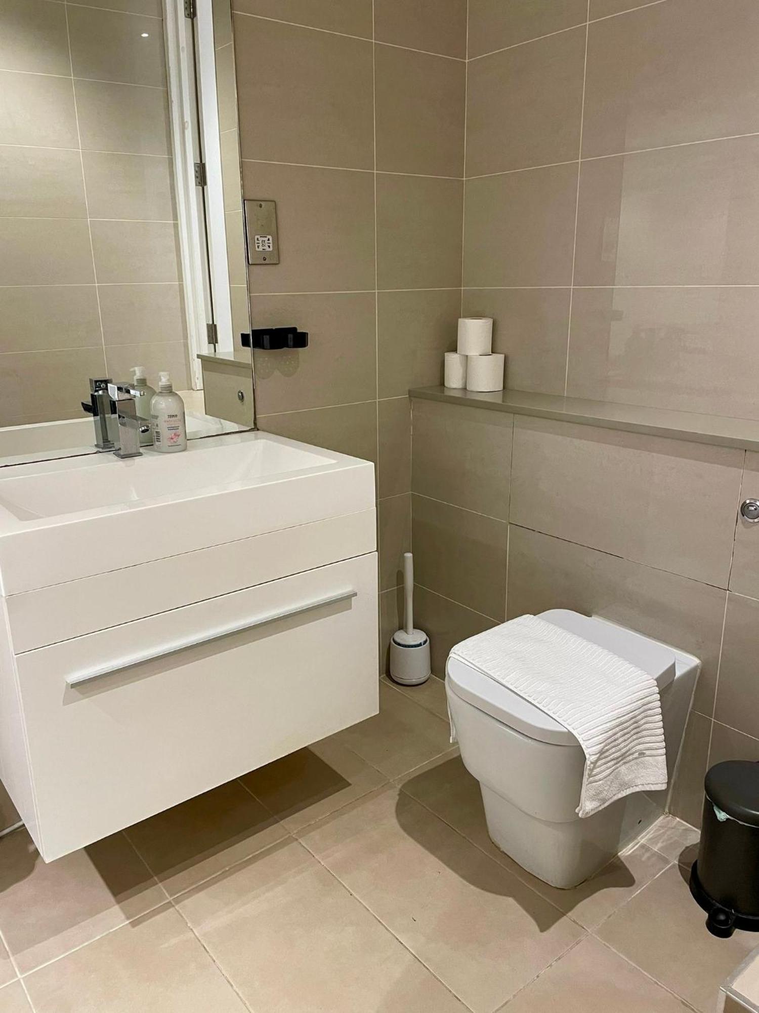Central Cosy Studio Apartments Лондон Экстерьер фото